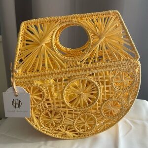 NEW House of Harlow Handwoven Hand Bag Purse Raffia Yellow Gold Vacation Resort